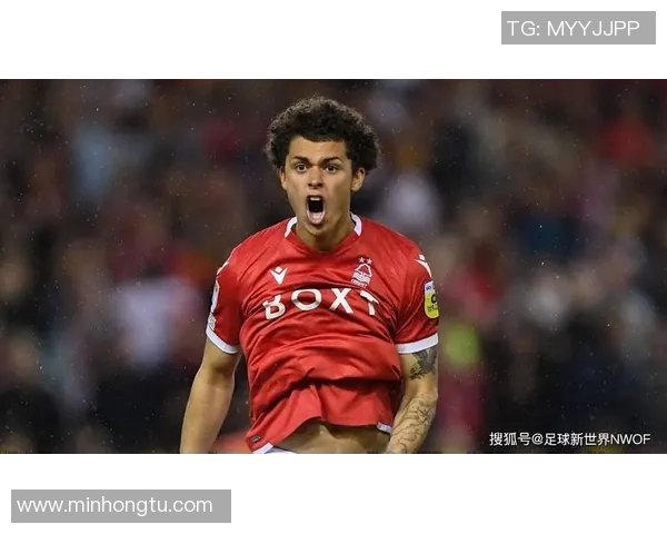 佩奇:从足球新星到全球偶像的成长之路与突破心路 佩奇:从足球新星到全球偶像的成长之路与突破心路